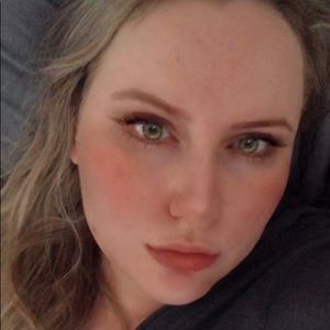 Meet your Posher, Justine